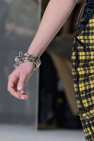 Look 22